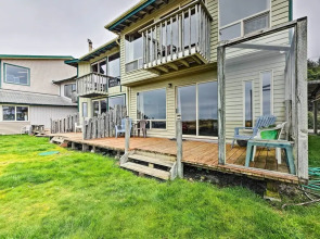 Sanderling Sea Cottages, Unit 3 w/ Private Balcony