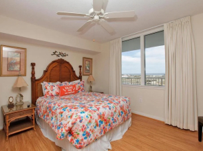 Destin West - Sandpiper by Panhandle Getaways