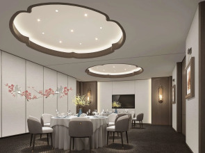 Yuexiu Hotel Guangzhou,Curio Collection by Hilton-Free shuttle between hotel and Exhibition Center during Canton Fair & Exhibitor Registration Counter