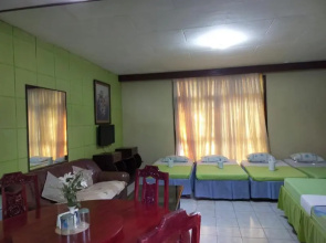 OYO 599 Palawan Village Hotel