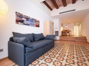 Liceu Apartments by gaiarooms