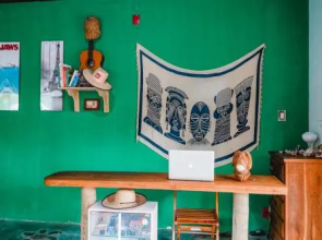 Hostel Roots