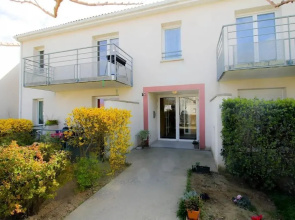 Carcassonne -Terrasse-Parking-WIFI 3lits