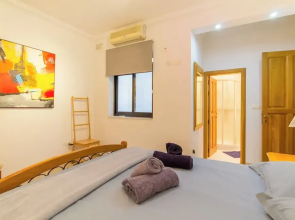 A Lovely Apart By The Sea Sliema