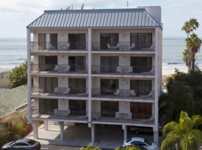 The Bay and Beach Club Resort