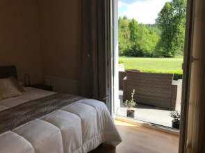 Linden Garden Apartment