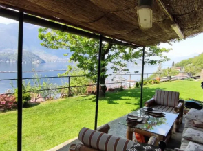 Mella house garden relax