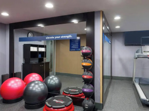 Hampton Inn Seaport Financial District