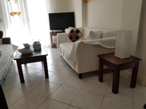 Apartment next to palm trees-200 meters from the Sea