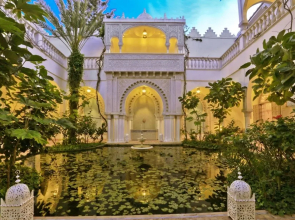 5 Stars Extravagant, 5 Bedroom Riad in el Jadida With Garden and Terra