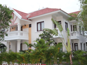 GM Doc Let Beach Resort & Spa