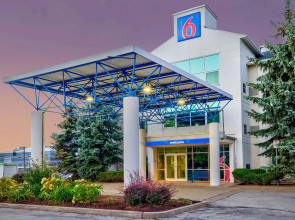 Motel 6 Burlington, ON - Toronto West - Oakville