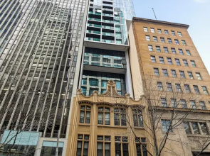 Luxuria Apartments - Collins House