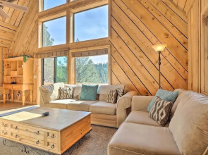 Pet-friendly Duck Creek Village Cabin w/ Fire Pit!