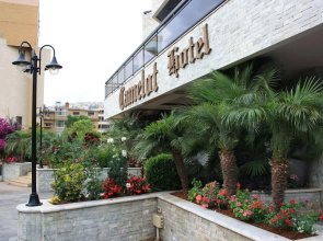 Camelot Hotel