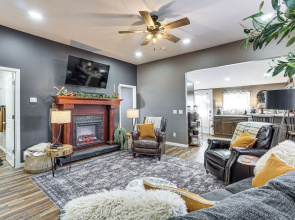The Hidden Pearl - Home Near Trail & State Fair