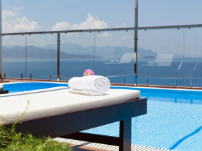 Paris Nha Trang Hotel & Apartment