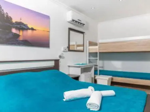 Guest House Sidro