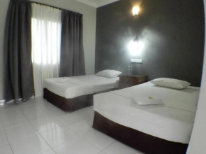Tebing Guest House