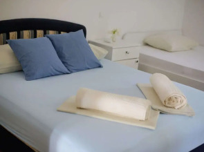 Fantastic Holiday Home With Amazing Garden, Private Pool, Directly on the Beach