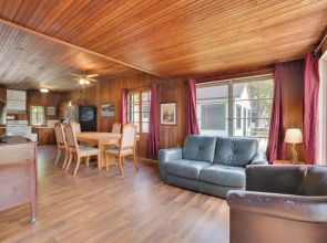 Fish, Boat & Relax: Lakefront Cedarville Cabin 1