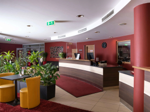 Hotel Senator