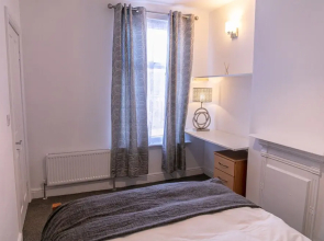 Inviting 3-bed House in Leicester