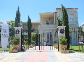 Alacati Marina Palace Otel