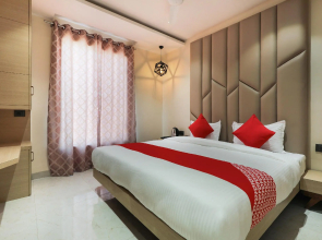 Capital O 66719 Hotel Harriot