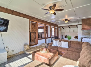 'fish House' w/ Deck, Fire Pit & River Views