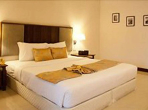 S.M. Grande Residence