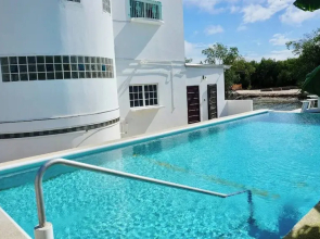 See Belize Tranquil Sea View Studio With