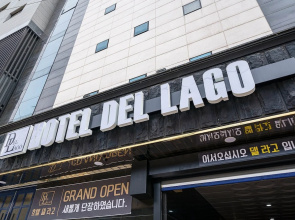 Hotel Del Lago