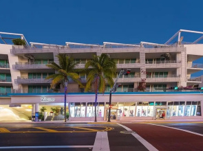 SoBe Ocean Drive Suites