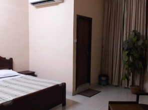 Saj Rest' inn