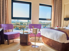 Carlton Dubai Creek Hotel
