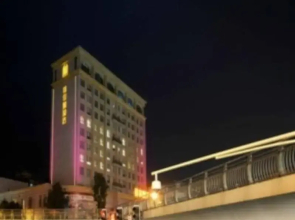 Mianyang Field Hotel