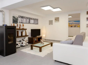 Etna Apartment Titani