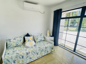 Red Hibiscus Villas