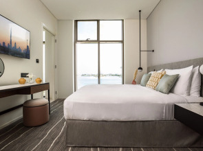 Th8 Palm Dubai Beach Resort, Vignette Collection, by IHG