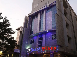 Capital O 37664 Hotel Grand Plaza