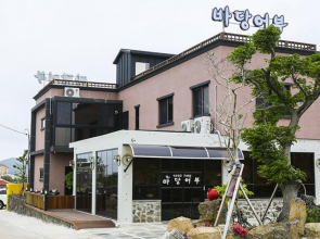 Jeju Badangeobu Pension