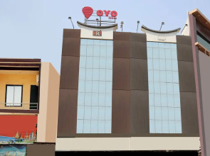 OYO 2660 Hotel Radhe Inn