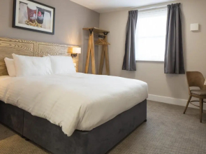 The Raven’s Cliff Lodge by Marston's Inns