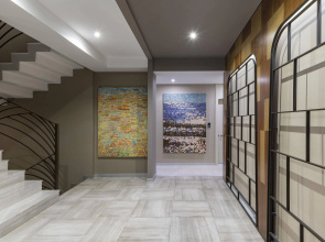 Upsuites Hotel