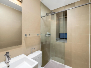 Hotel 27 by LuxUrban