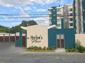 Modern 1BR Condo in Kingston