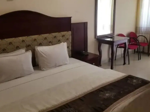 Nana Nkrumah Hotel