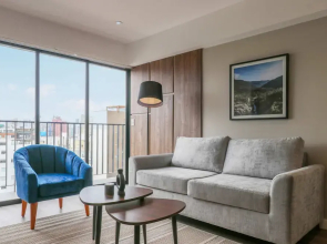 w Fabulous 2BR w Balcony in Miraflores