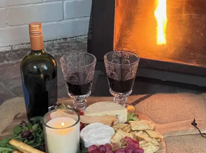 One Wee Cottage, A Romantic Secluded Provincial Abode Surrounded by Vineyards